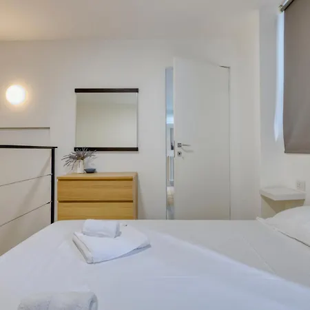 I-host - Maffei 20 Apartamento *