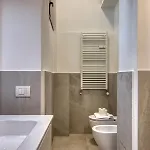 I-host - Maffei 20 דירה *